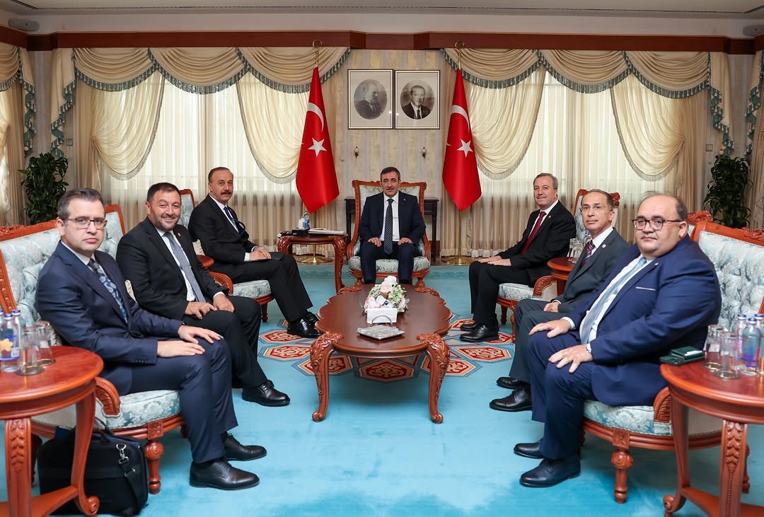 Isparta Valisi ve Milletvekillerinden Keçiborlu'ya Destek Ziyareti