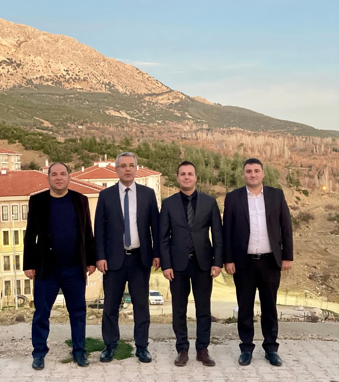 Isparta Vali Yardımcıları İlçe Kaymakamını Ziyaret Etti