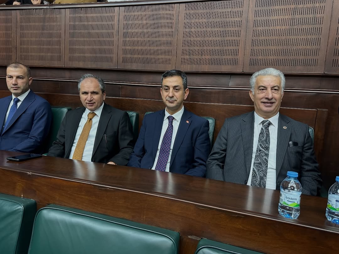 AK Parti Grup Toplantı Salonunda Heyecan Dorukta!