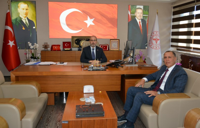 İl Sağlık Müdürü Dr. Hakkı Öztürk, Afyonkarahisar Devlet Hastanesi Başhekimliği görevine atanan Uzm. Dr. Osman Acar’ı makamında kabul etti.