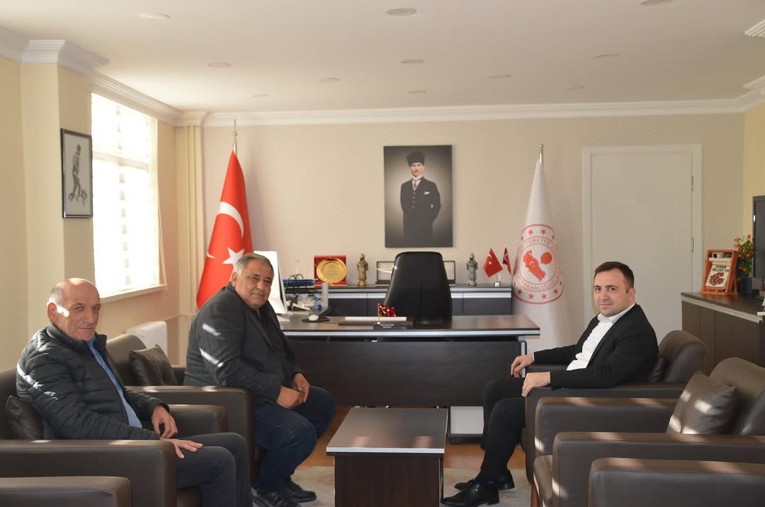 Çeltikçi CHP İlçe Başkanı Hüseyin Girişen'den Kaymakam Ömer Levent Türk'e Ziyaret