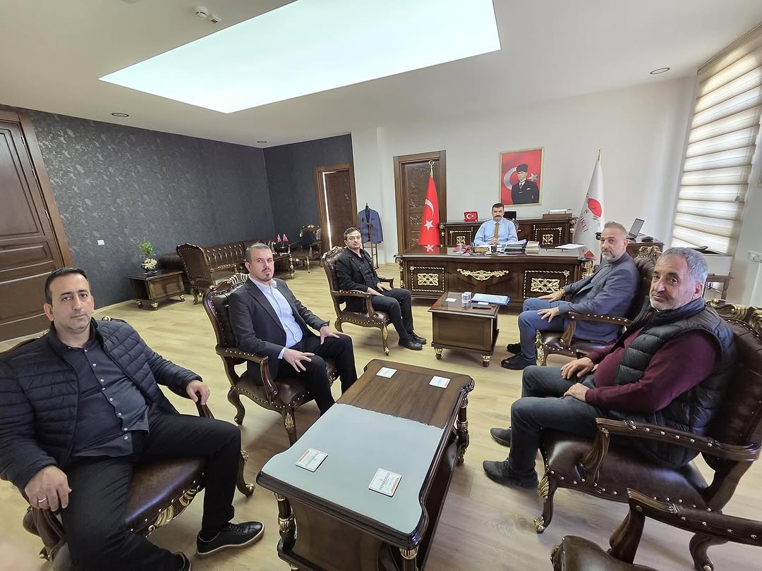 Sandıklı İhracatçı Seracılar İşbirliği Derneği Ziyaretinde Kaymakam Selçuk YOSUNKAYA ile Buluştu