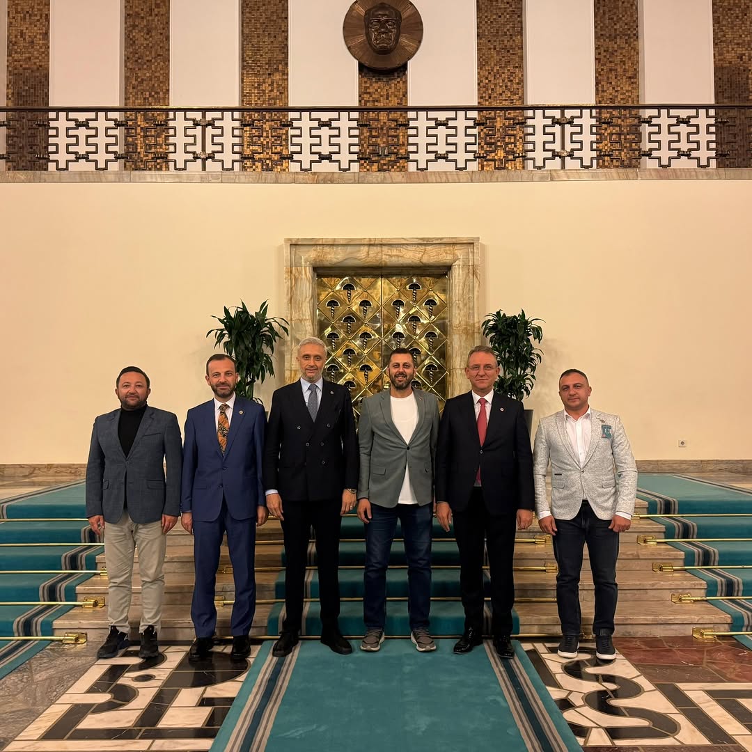 Kütahya Milletvekili İsmail Çağlar Bayırcı'nın Tavşanlı Hemşehrilerini TBMM'de Misafir Ettiği Ziyaret