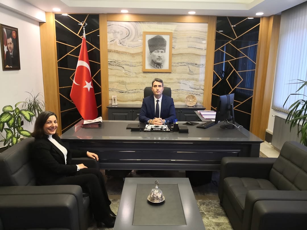 Dutalan Köyü'nde Evdoksia Doğal Yaşam Çiftliği Sahibi Berma Aydın Arabacı, İlçe Kaymakamıyla Buluştu