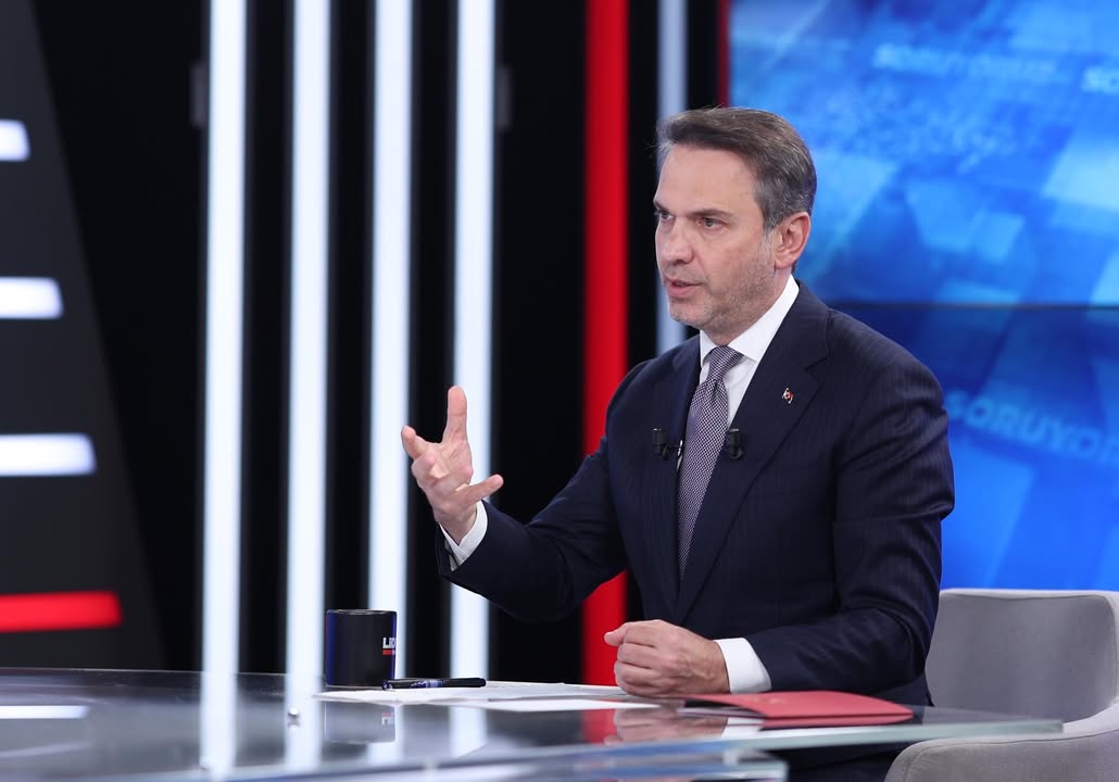 Enerji Gündemine İlişkin Soruları Cevaplayan Bakan Dr. Alparslan Bayraktar