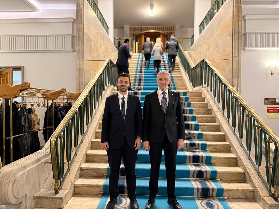 Vakıflar Bölge Müdürü Muhammet Enes Çınar TBMM'de Ziyaret Etti