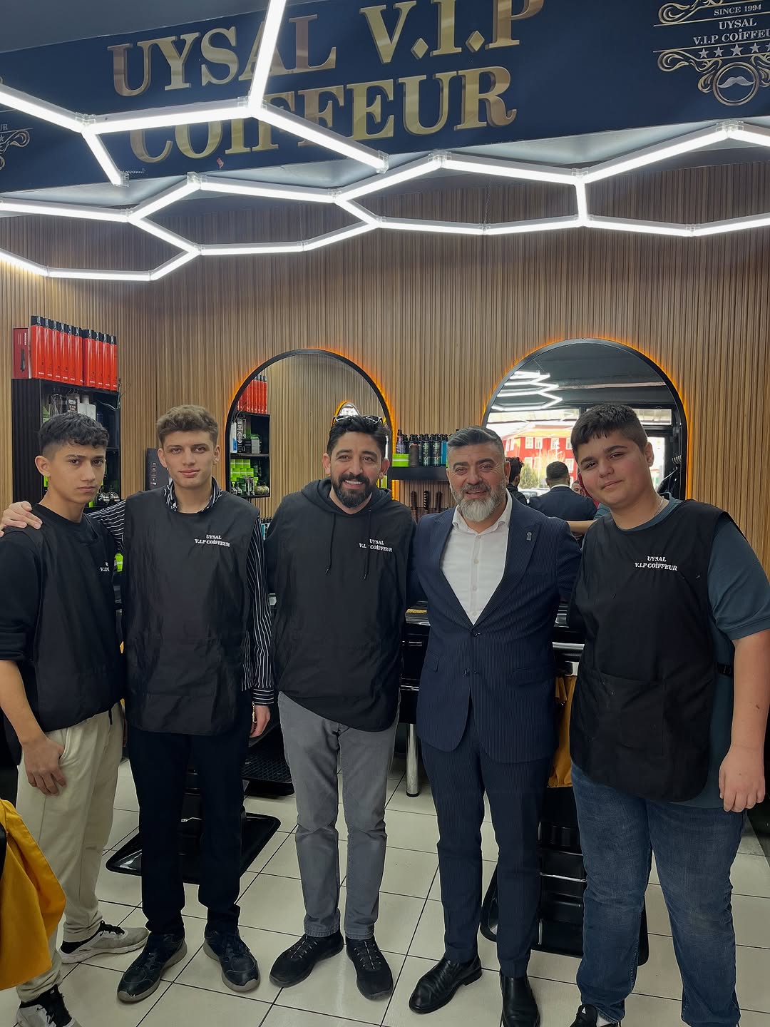 Afyon Muhtarlar ve Berberler Odası Başkanı Suat Uygur'dan Ziyaret Açıklaması