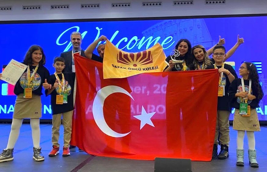 Şafak Öncü Koleji Robot Takımı Dünya Şampiyonu Oldu
