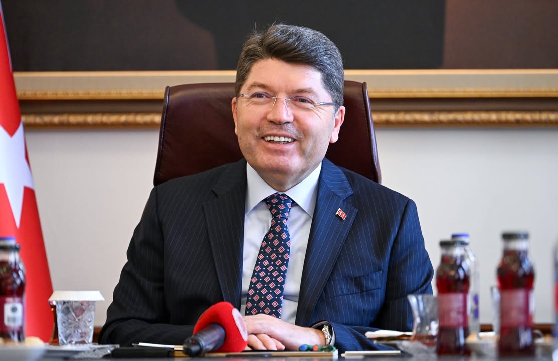 Adalet Bakanı Sayın Yılmaz TUNÇ, Sivas Cumhuriyet Üniversitesi Hukuk Fakültesi Öğrencilerini Konuk Etti