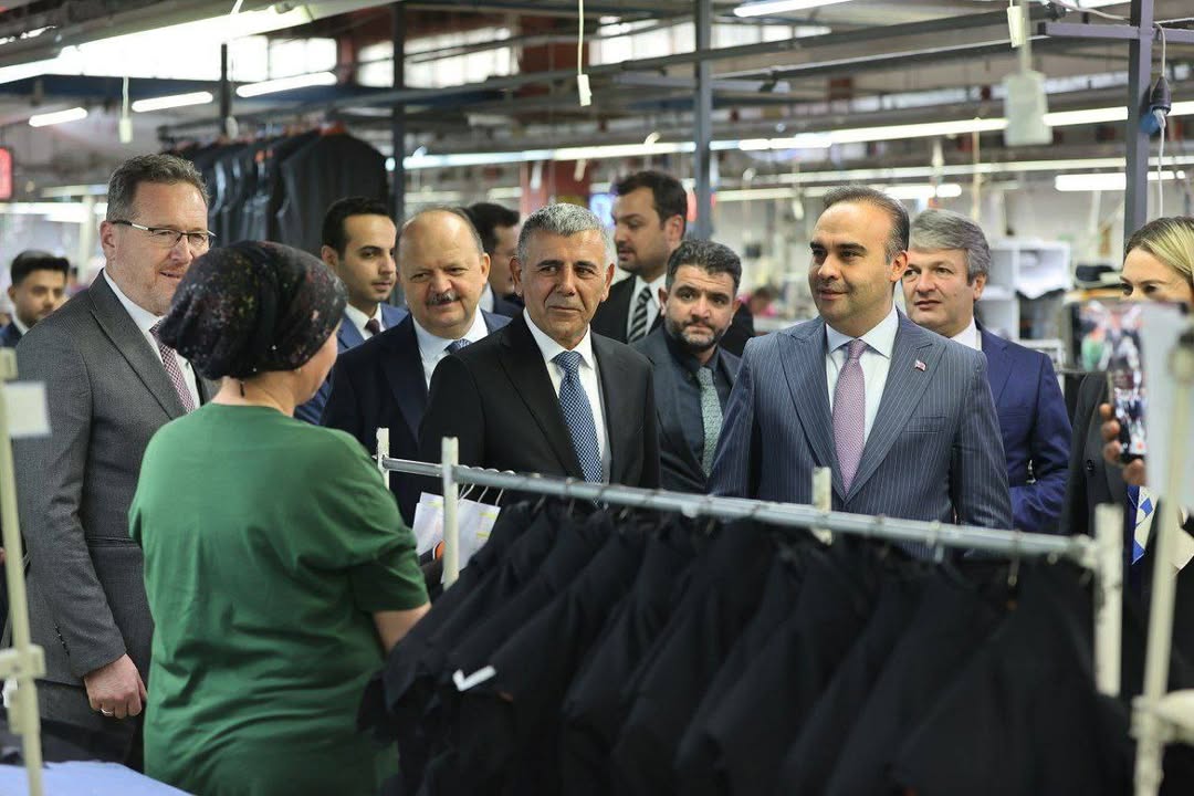 T.C. Sanayi ve Teknoloji Bakanlığı'ndan Casmoni Tekstil Fabrikası Ziyareti