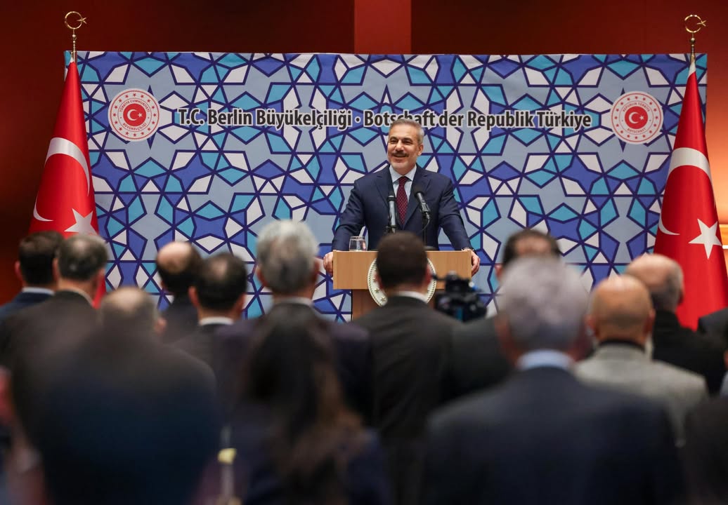 T.C. Dışişleri Bakanlığı'nın Berlin Büyükelçiliği Ziyareti