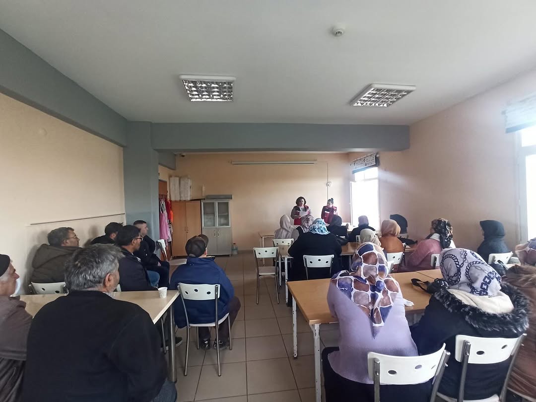 Sandıklı Sosyal Hizmet Merkezi'nden Velilere Engelli Hakları Semineri