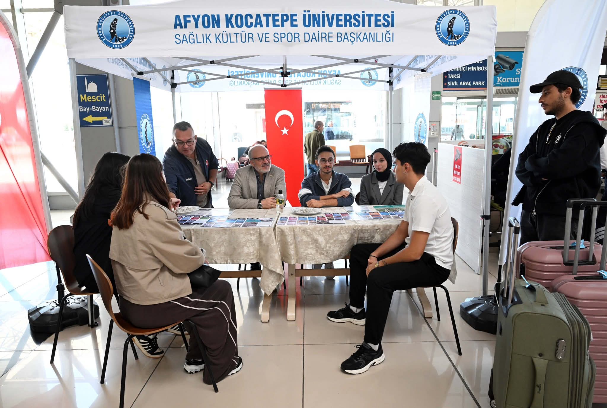 Afyon Kocatepe Üniversitesi’nden Yeni Öğrencilere Hoş Geldin Karşılaması