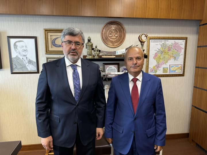 AK Parti Afyonkarahisar Milletvekili Özkaya, İrfan Seçen'i TBMM'de Ağırladı