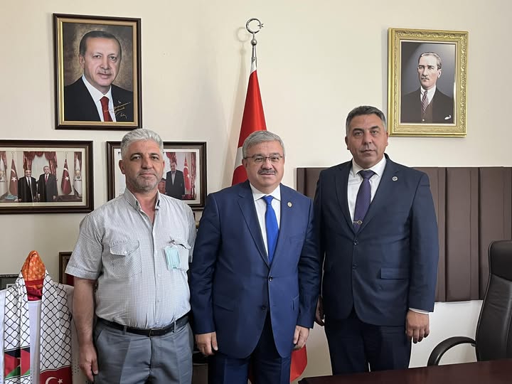 Ak Parti Afyonkarahisar Milletvekili Yurdunuseven, Çay Pazarağaç Belediye Başkanı Kara'yı Ağırladı