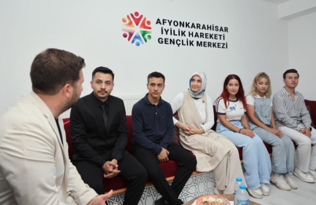 Afyonkarahisar'da Gençlik Merkezi Açıldı: İyilik Hareketi Derneği Yeni Destek Alanı Sunuyor