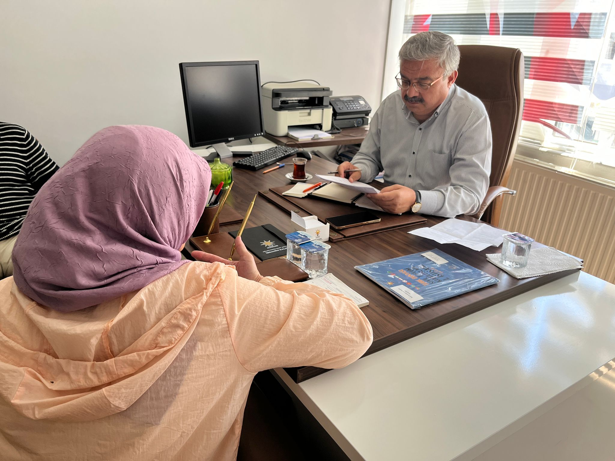 Bolvadin'de Halk Günü Toplantısı Büyük İlgi Gördü