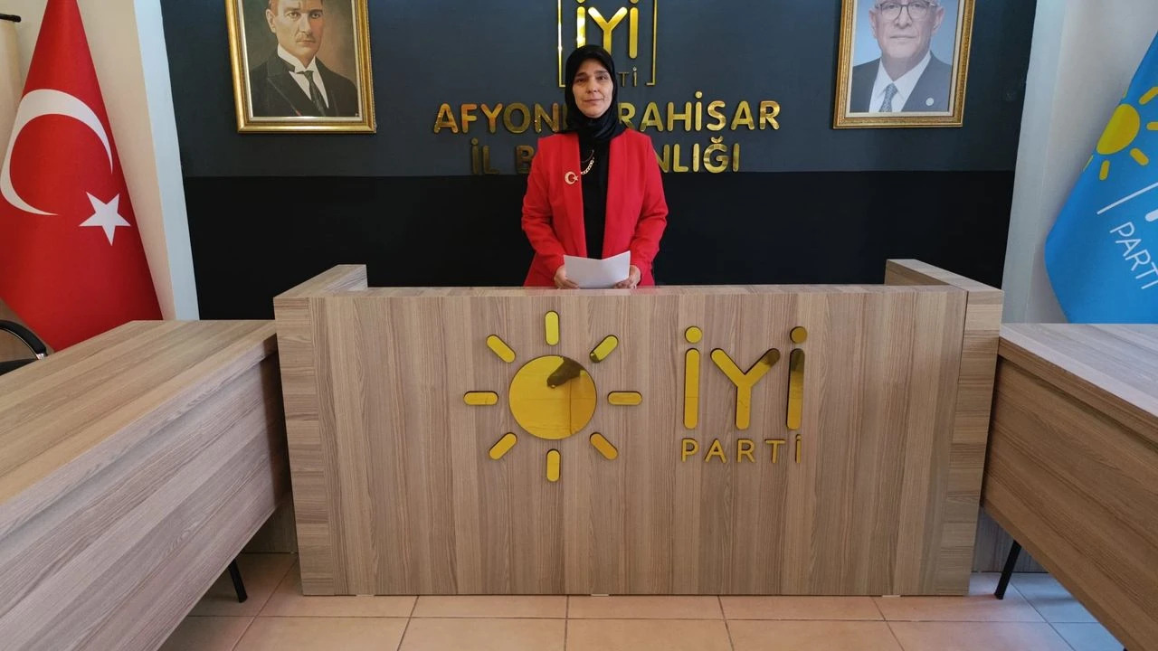 İYİ Parti Kadın, Aile ve Sosyal Hizmetler Başkanlığı'ndan Kadın Cinayetlerine Sert Tepki