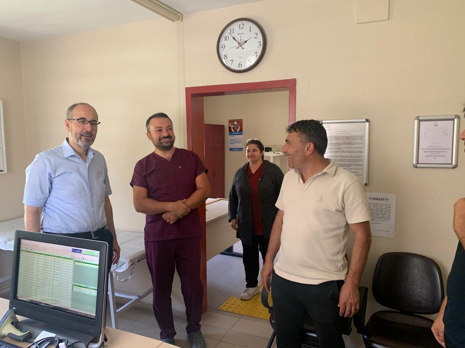 Öztürk, Değirmenayvalı Aile Sağlığı Merkezini Ziyaret Etti