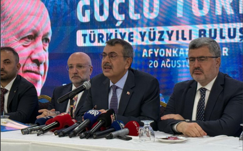 Milli Eğitim Bakanı Yusuf Tekin, Afyonkarahisar'da AK Parti Teşkilatıyla Buluştu