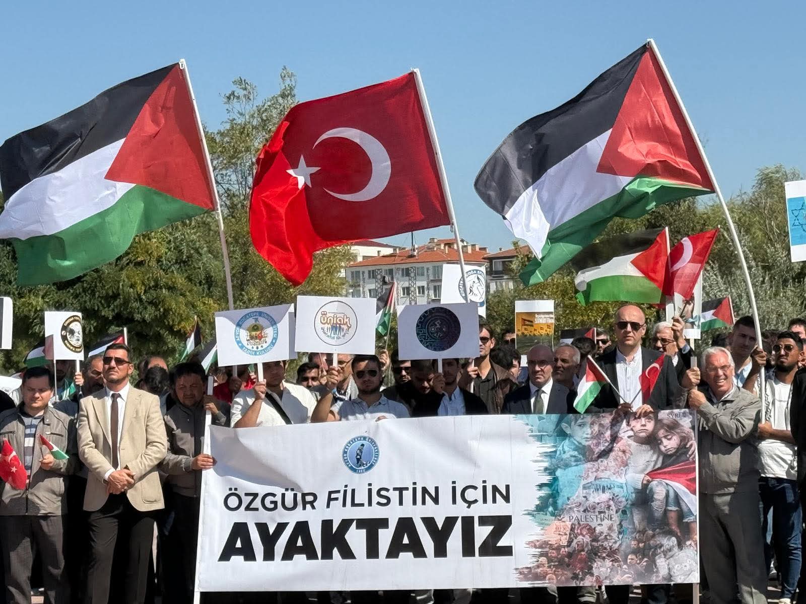 AKÜ’de Filistin’e ve Küresel Sumud Filosu’na Destek Sürüyor