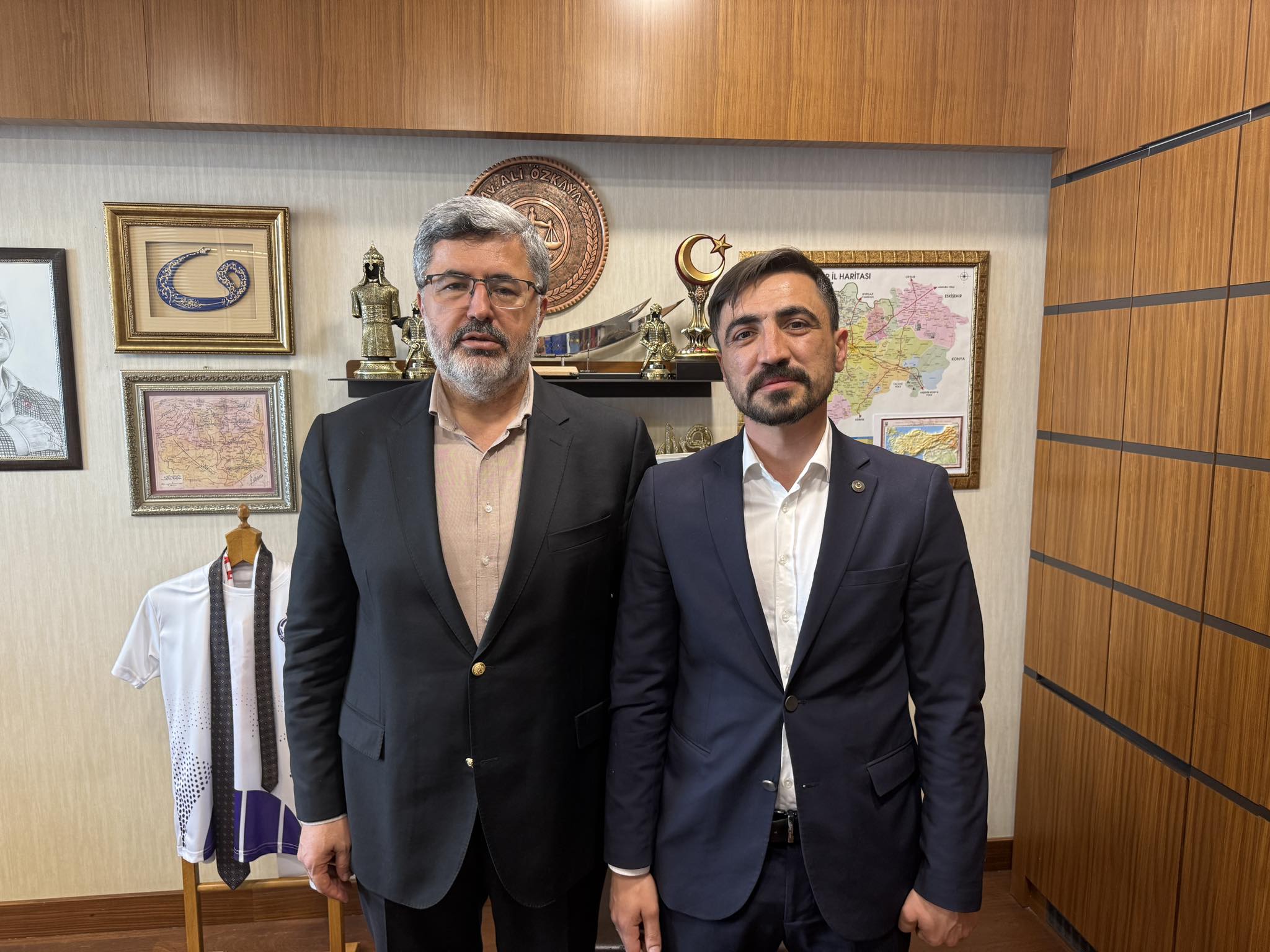 AK Parti Afyonkarahisar Milletvekili Özkaya, Gazlıgöl Belediye Başkanı Güngör'ü TBMM'de Ağırladı