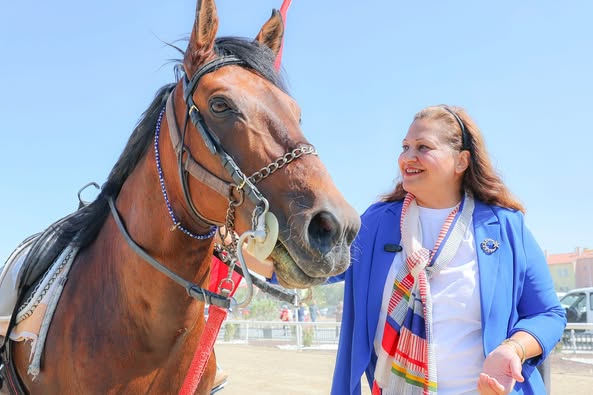Geleneksel Rahvan At Yarışları Zafer Kupası Heyecanı