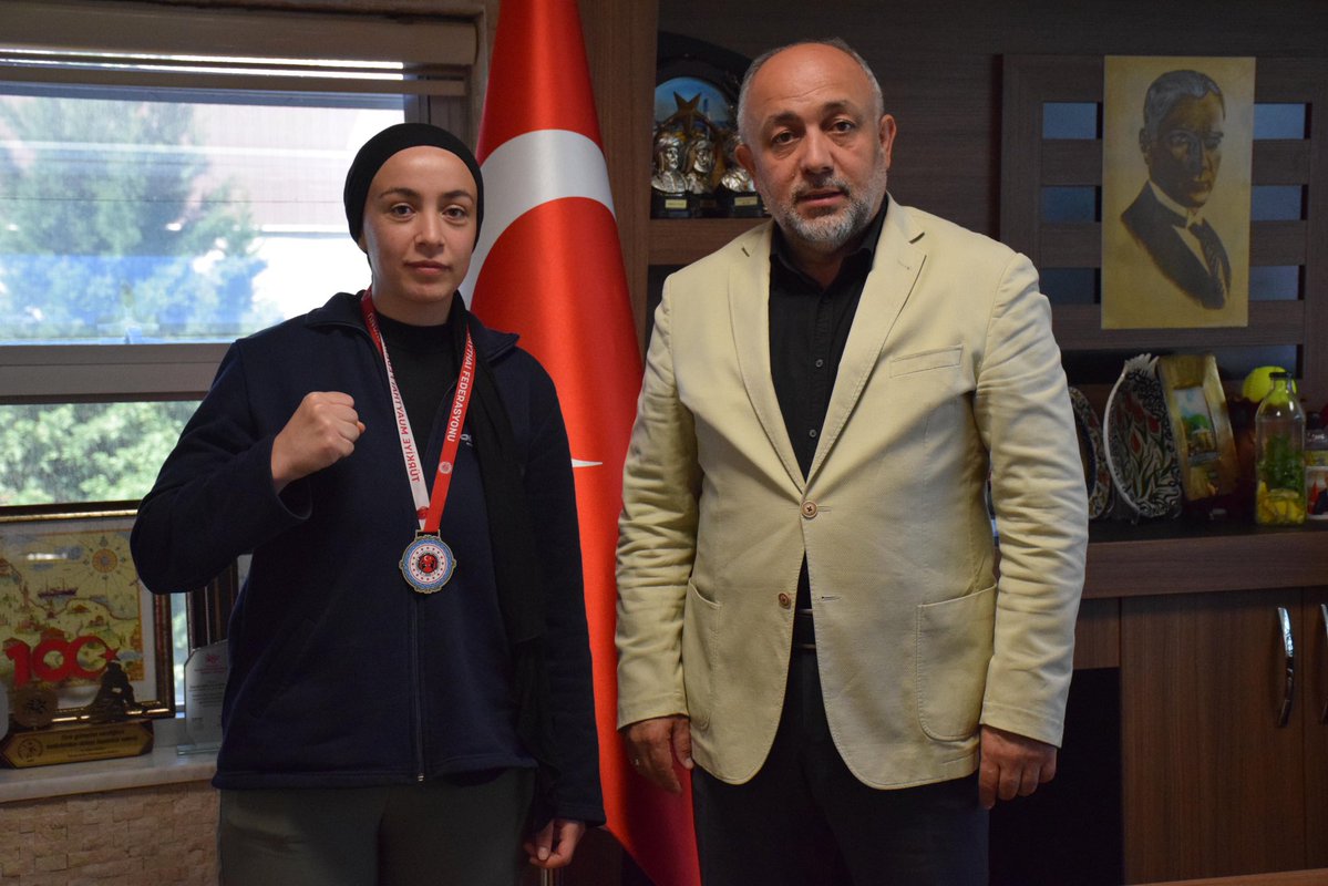 Afyonkarahisar'da Muaythai Türkiye Şampiyonu: Selver Aktürk, Dünya Şampiyonasına Hazırlanıyor