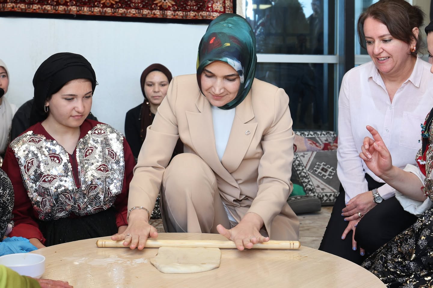 Afyonkarahisar'da Kültür Köprüsü: Ninemle Bükme Yapıyorum Etkinliği