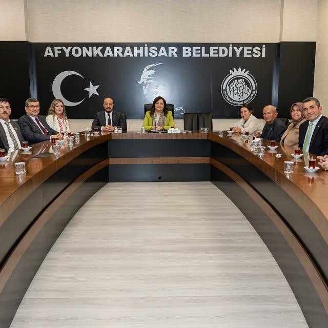 Afyonkarahisar Belediye Başkanı Köksal, Muhtarlerle İstişare Toplantısı Gerçekleştirdi