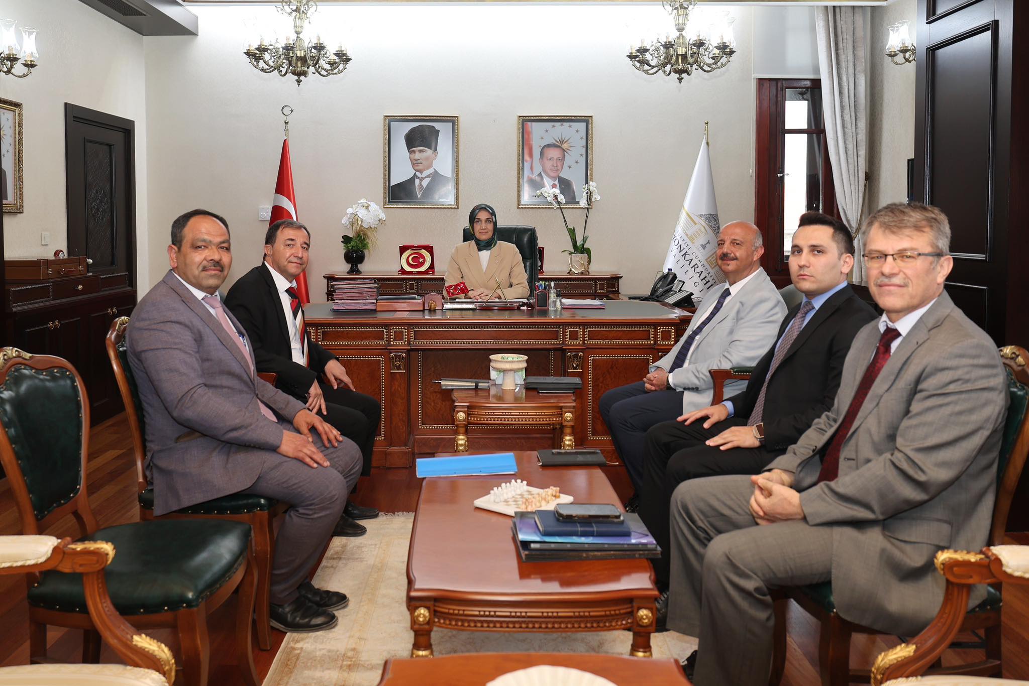 Afyonkarahisar Valisi Yiğitbaşı, İlçe Yetkililerini Kabul Etti