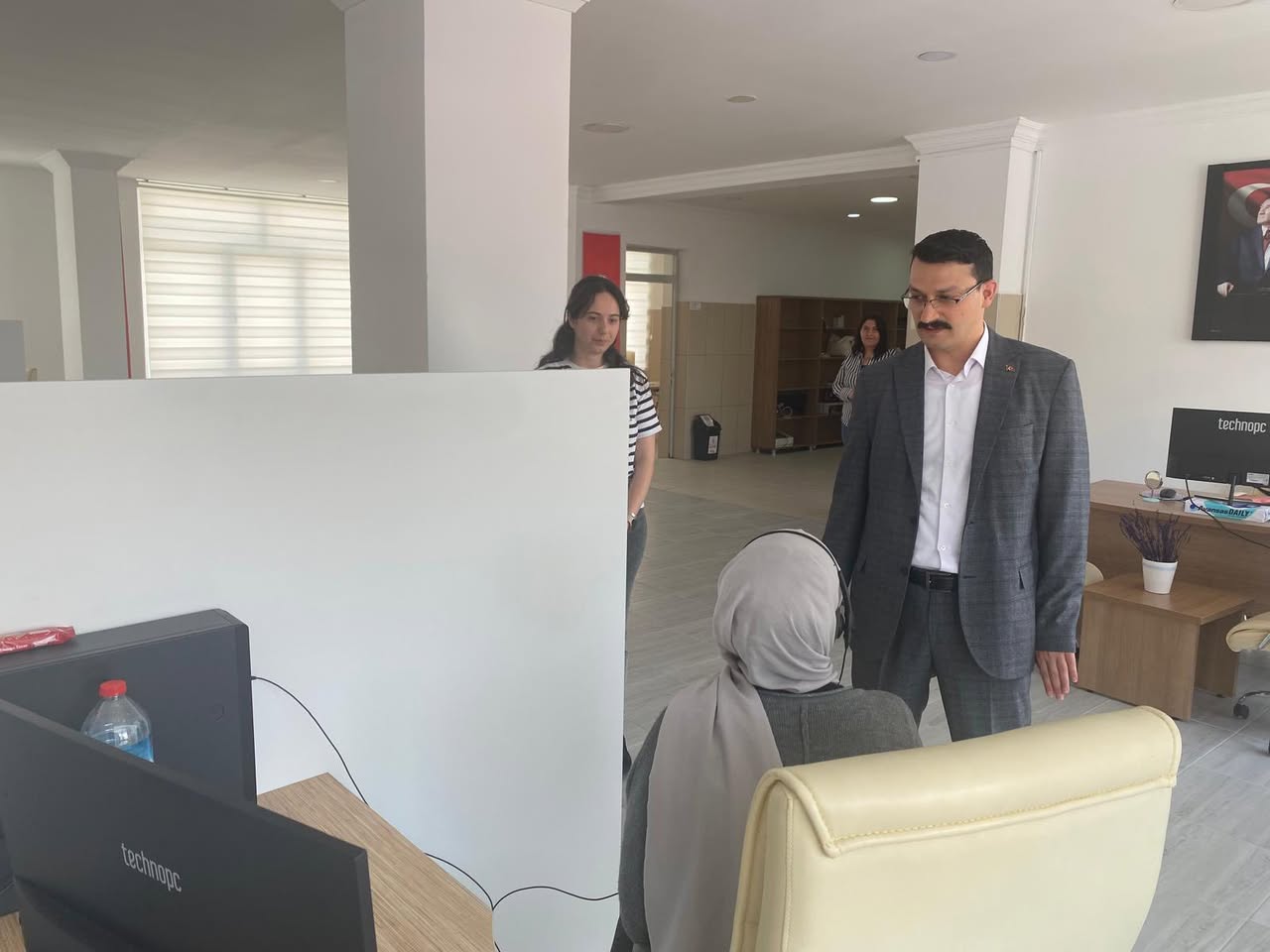 Emirdağ Kaymakamlığı, ALO 144 Hattıyla Vatandaşlara Destek