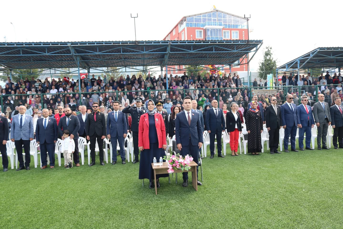 İhsaniye'de 23 Nisan Coşkusu: Kaymakamlık Temsili Devredildi