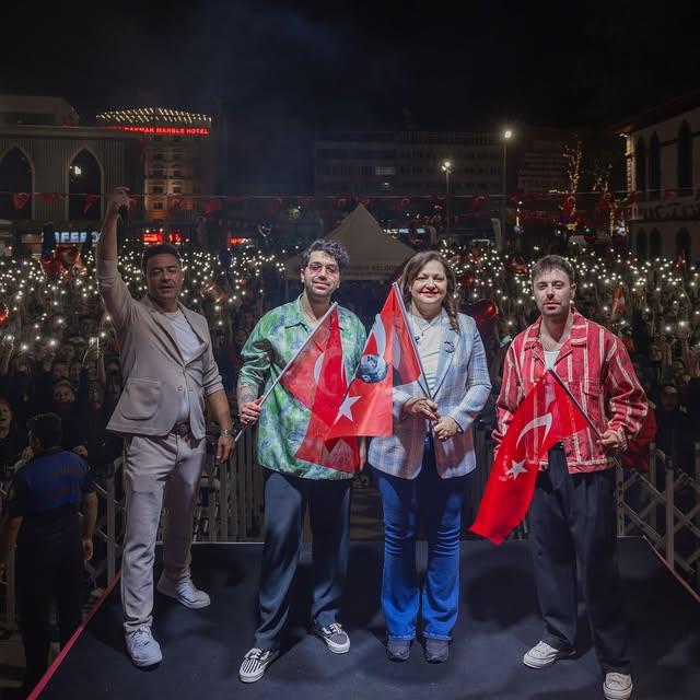 Afyonkarahisar'da 23 Nisan Coşkusu Binlerle Yaşandı