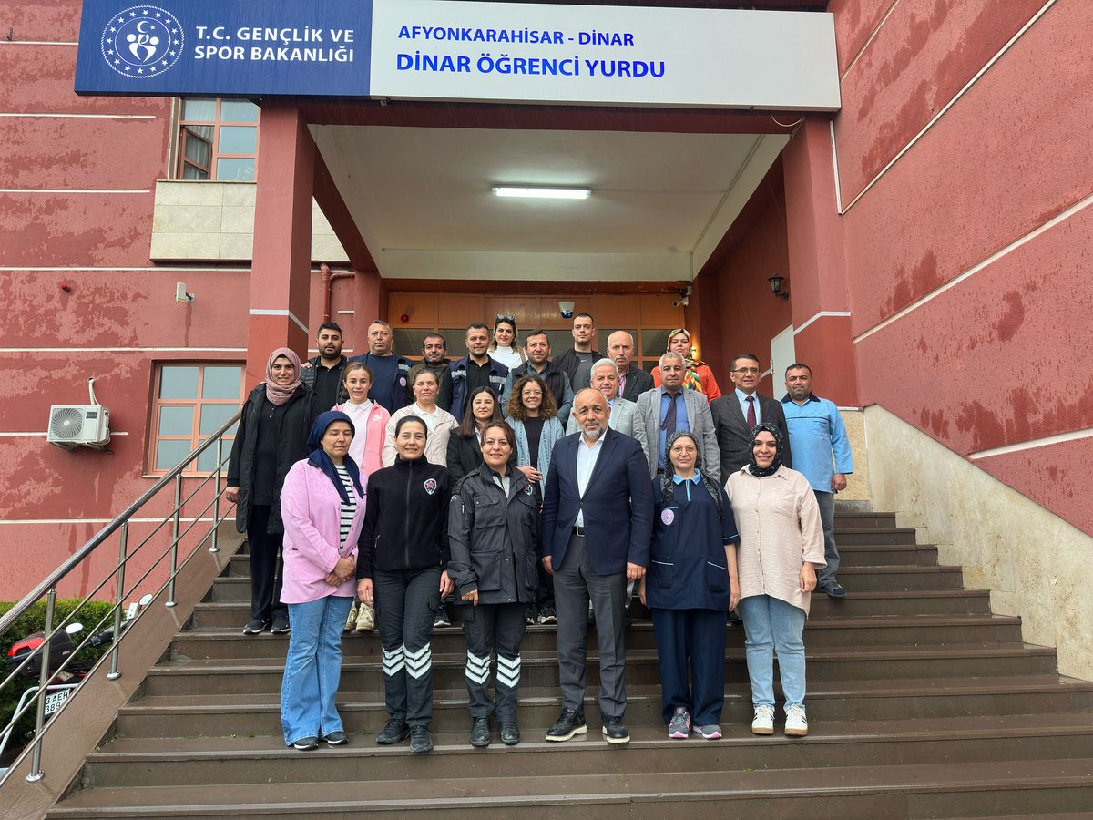 Afyonkarahisar'da Gençlik Spor İl Müdürü Kasapoğlu Dinar'da Mesai Arkadaşlarıyla Buluştu