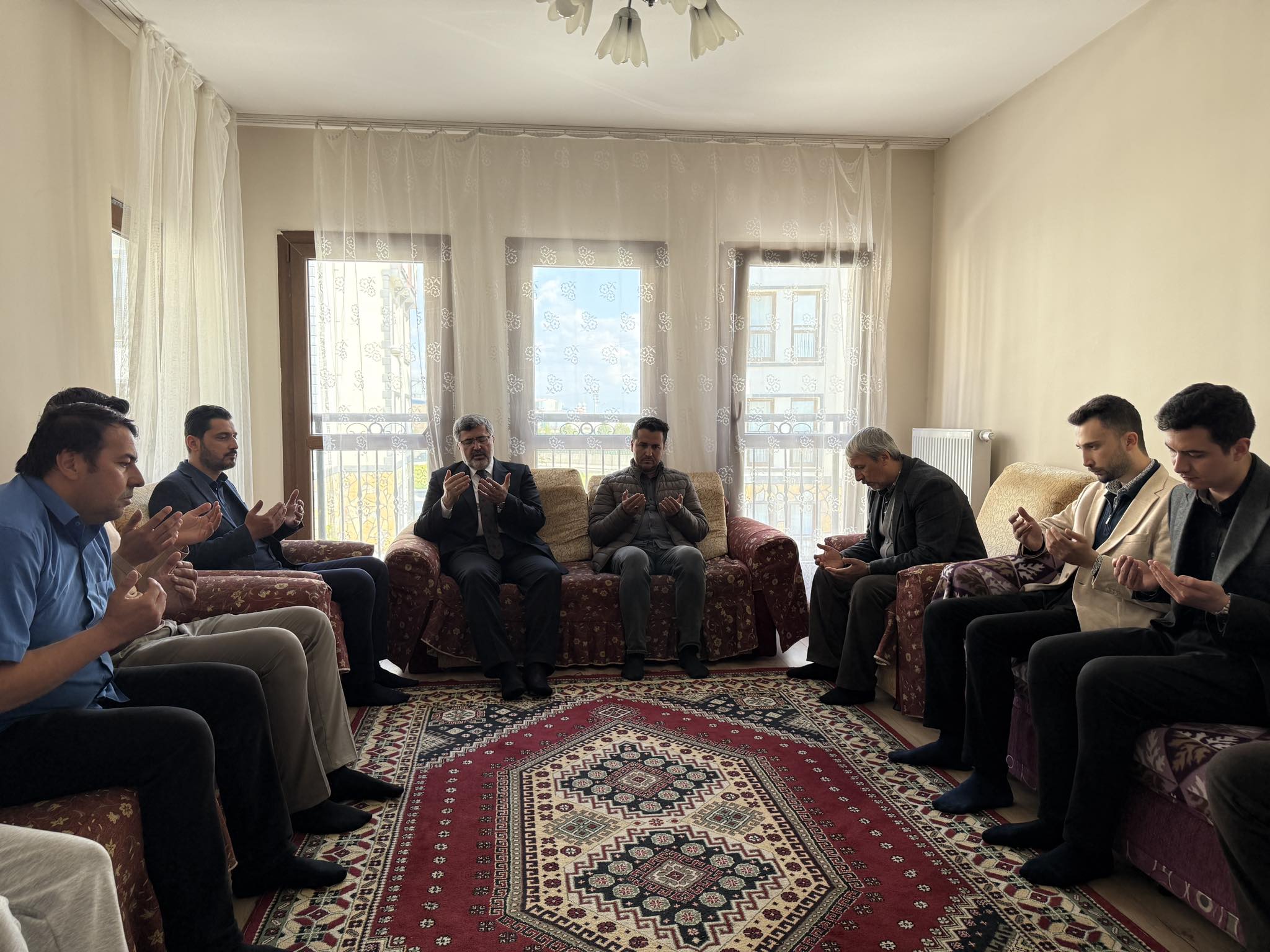 Afyonkarahisar'da Trafik Kazası Acısı: Milletvekili Özkaya Taziye Ziyareti Yaptı