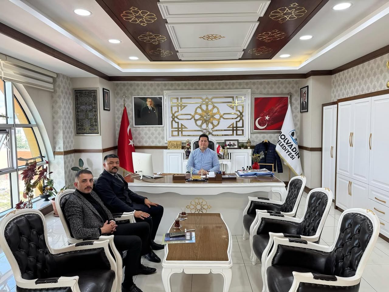 Bolvadin Belediye Başkanı Aynacı'ya Ülkü Ocakları Ziyareti