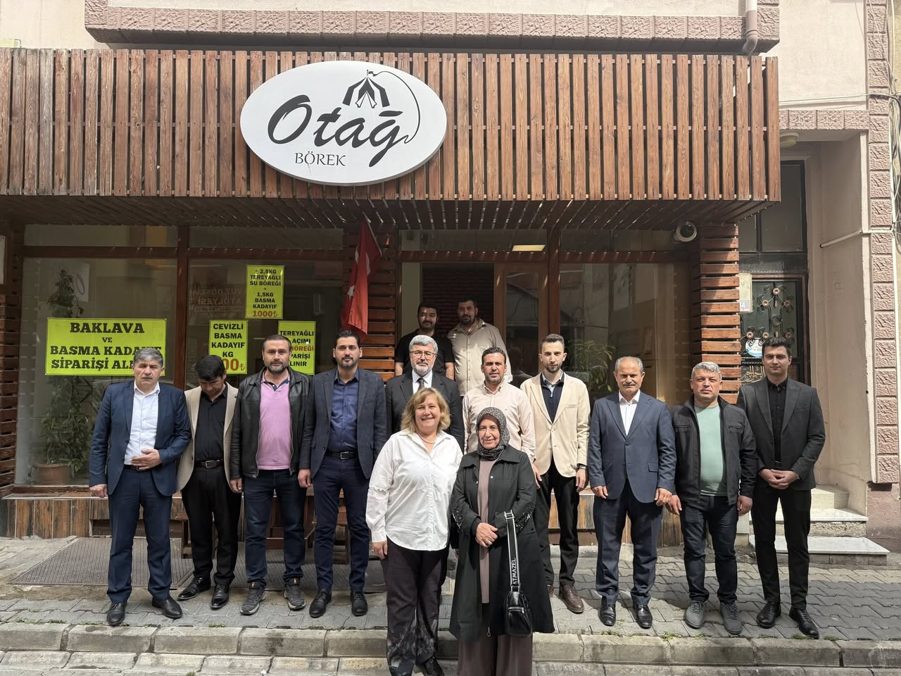 AK Parti Afyonkarahisar Milletvekili Özkaya Esnaf Ziyaretinde