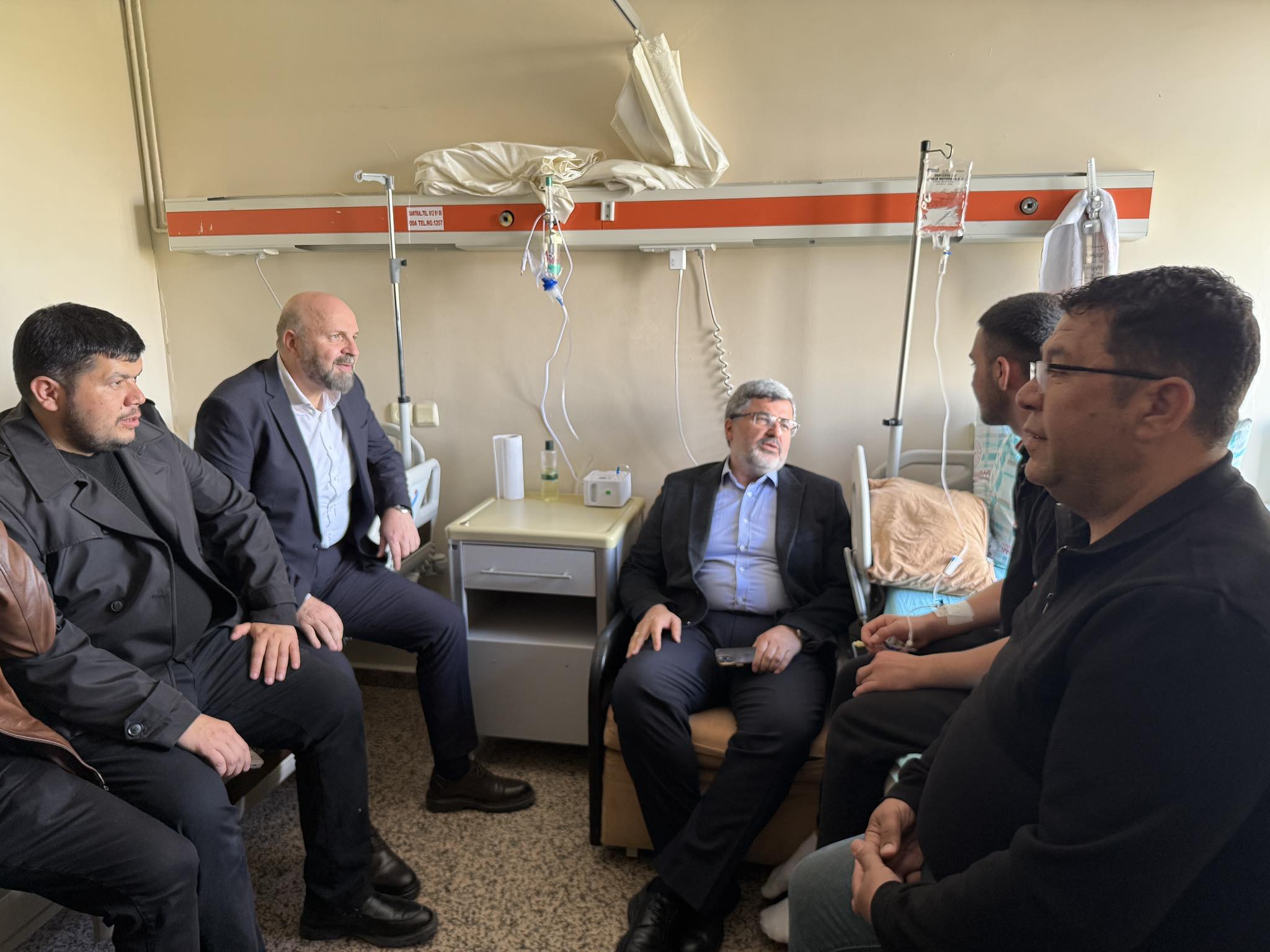 AK Parti Afyonkarahisar Milletvekili Özkaya, Bolvadin'de Hasta Ziyareti Gerçekleştirdi