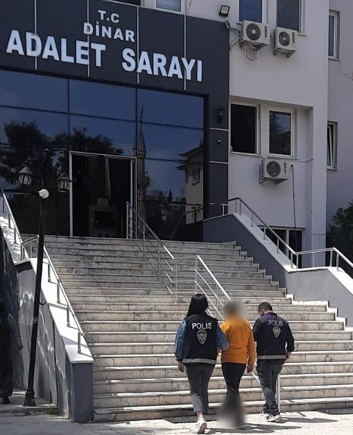 Afyonkarahisar'da Dolandırıcılık Suçlusu Yakalandı