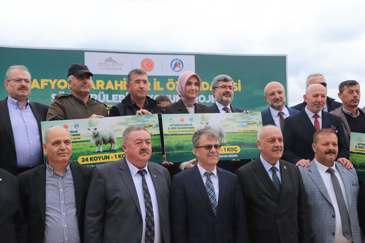Afyonkarahisar'da Koyun Dağıtım Projesiyle Çiftçilere Destek