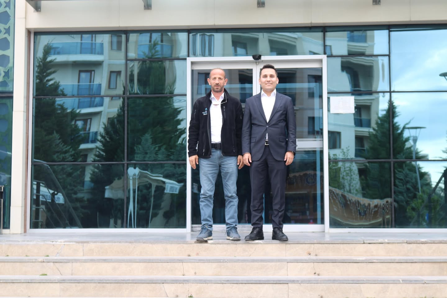 İhsaniye Kaymakamı, Grant Özgül Termal'i Ziyaret Etti