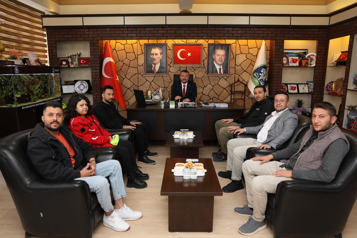 Sandıklı Arama Kurtarma Ekibi, Başkan Öztaş'ı Ziyaret Etti