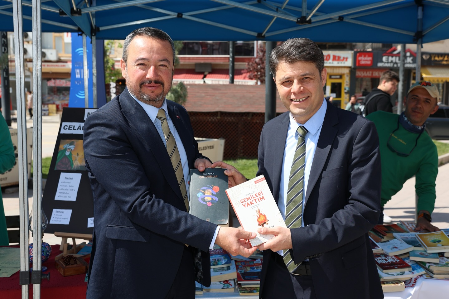 Sandıklı'da Edebiyat Coşkusu: "Sen Yeter Ki Oku" Etkinliği
