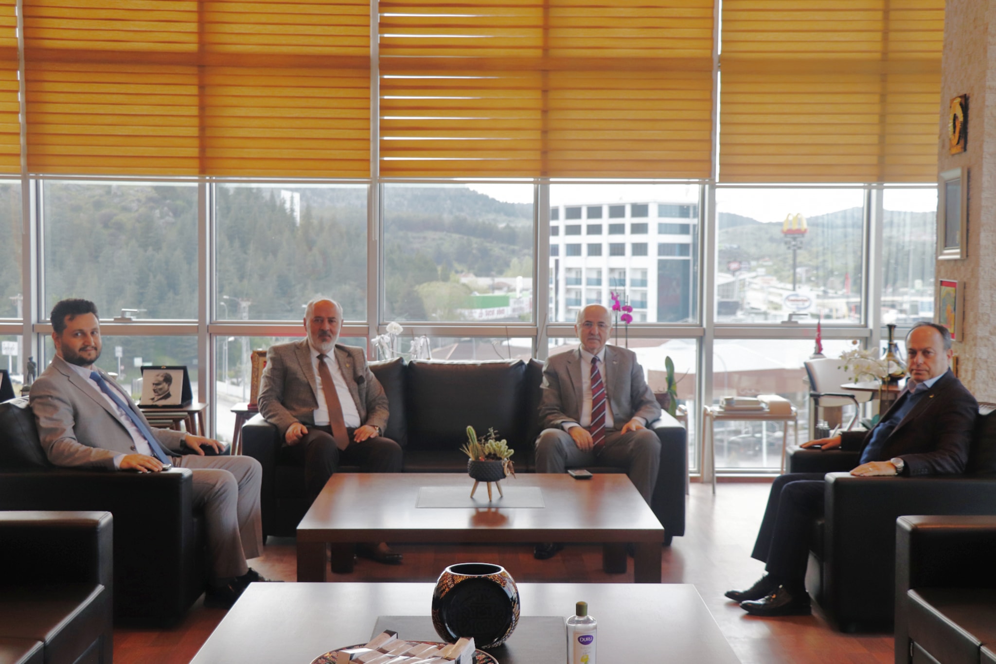 Aktepe ve Serteser'den Taziye Ziyareti