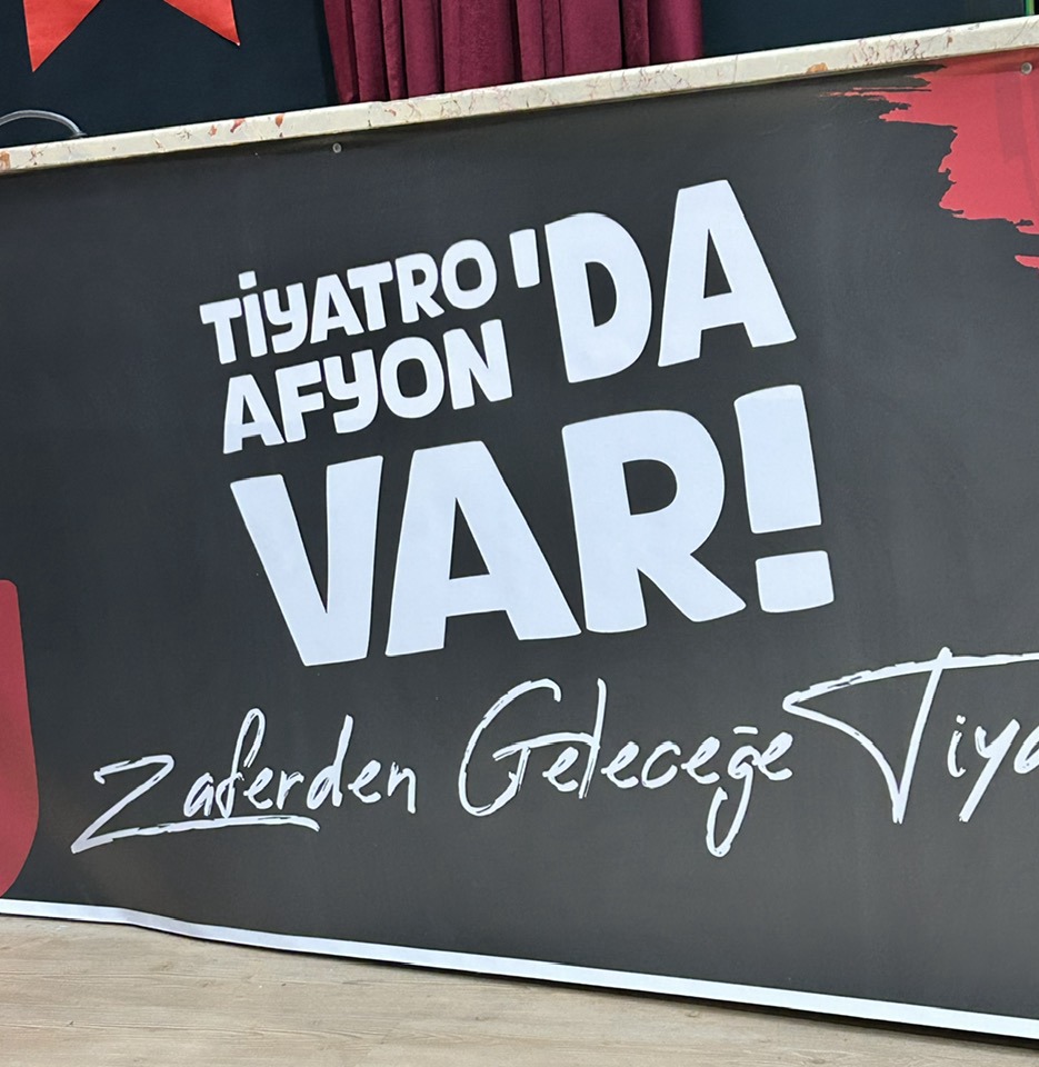 Kocatepe'de Nazım Hikmet Destanı Canlandı!