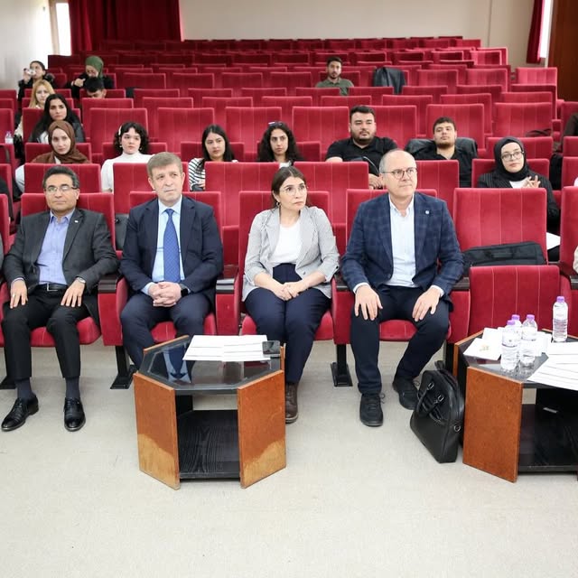 Afyon Kocatepe Üniversitesi'nde "Nesneyi Özne Yapmak, Nesnelerin Tarihi" Çalıştayı Düzenlendi