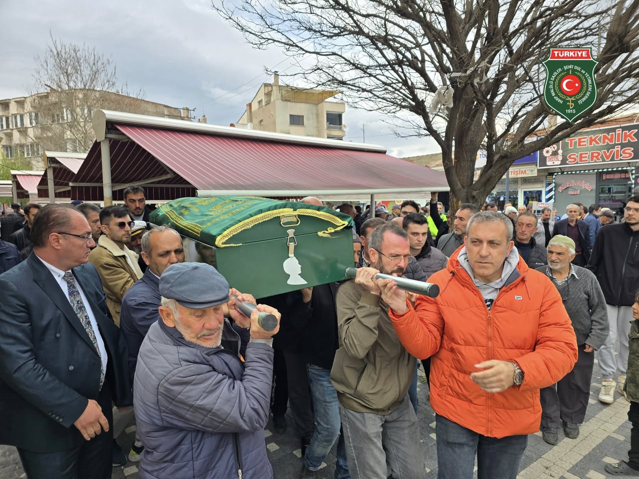 Gazi Polis Memurunun Annesine Veda