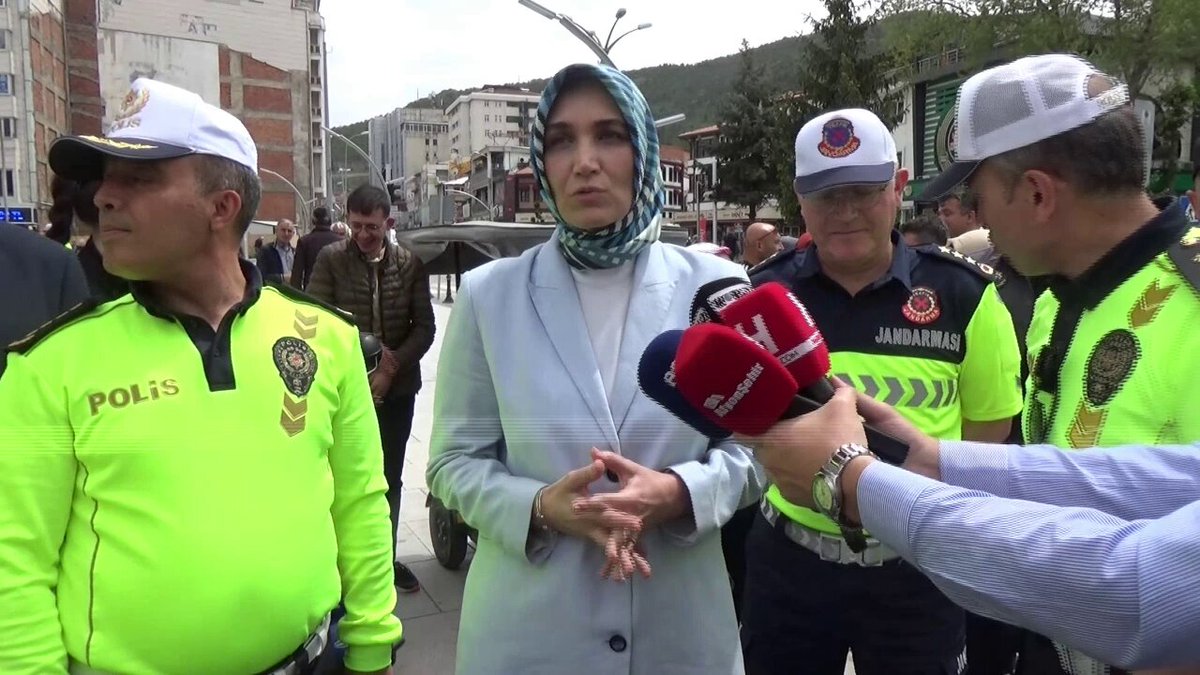 Minik Ellerden Güvenli Gelecek: Afyonkarahisar'da Trafik Haftası Etkinliği