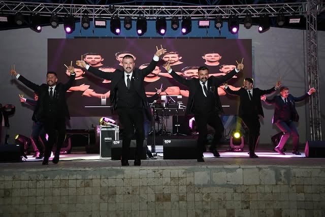 Afyon Kocatepe Üniversitesi'nde Geleneksel İnce Efeler Dansı Gösterisi